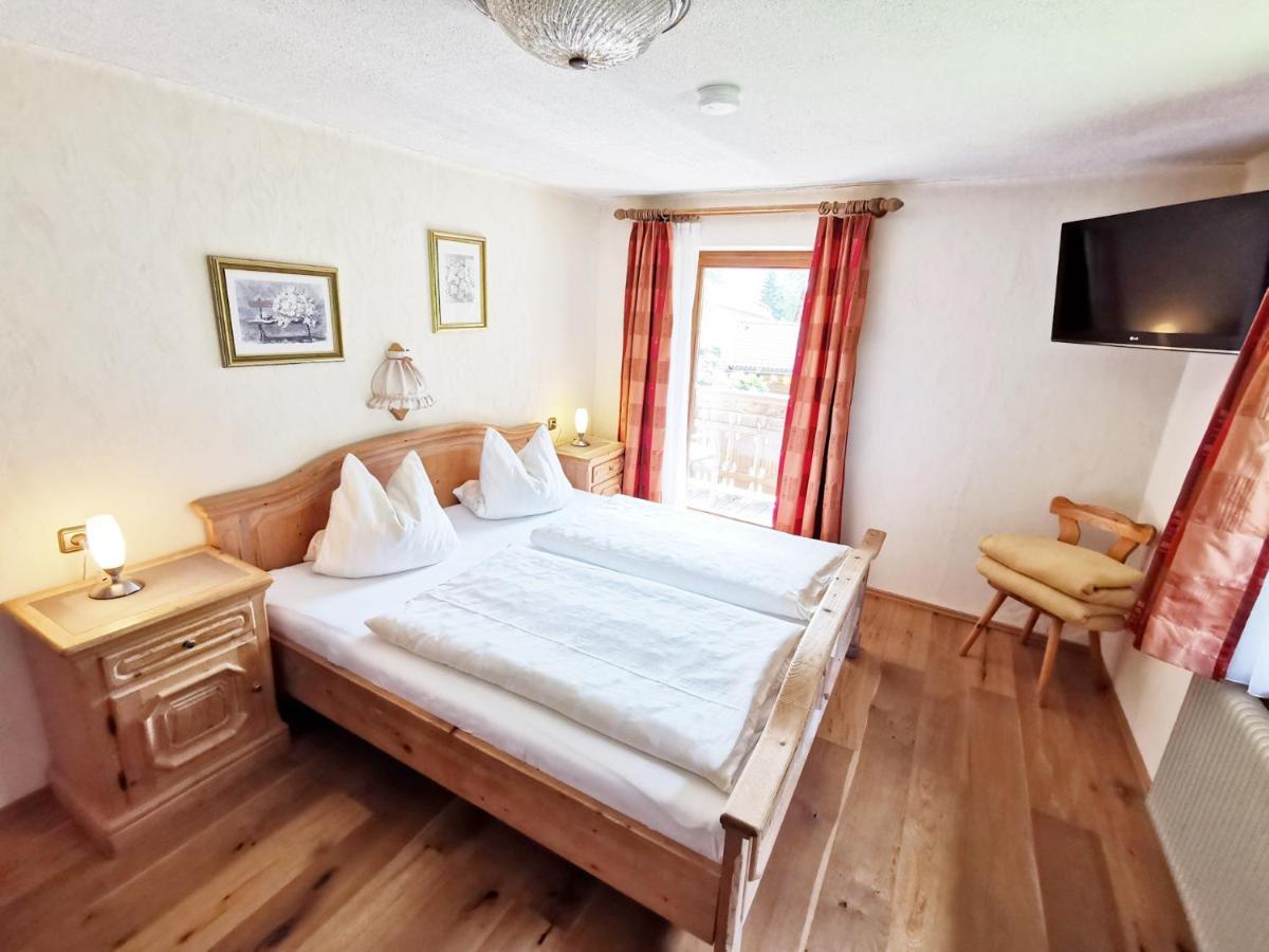 ハイリゲンブルート Haus Marienheim Bed & Breakfast エクステリア 写真